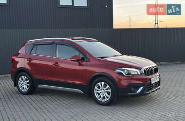 Внедорожник / Кроссовер Suzuki SX4 2019 в Ужгороде