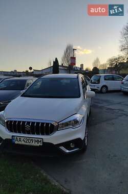 Позашляховик / Кросовер Suzuki SX4 2019 в Смілі