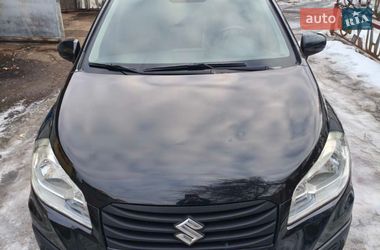 Позашляховик / Кросовер Suzuki SX4 2014 в Києві