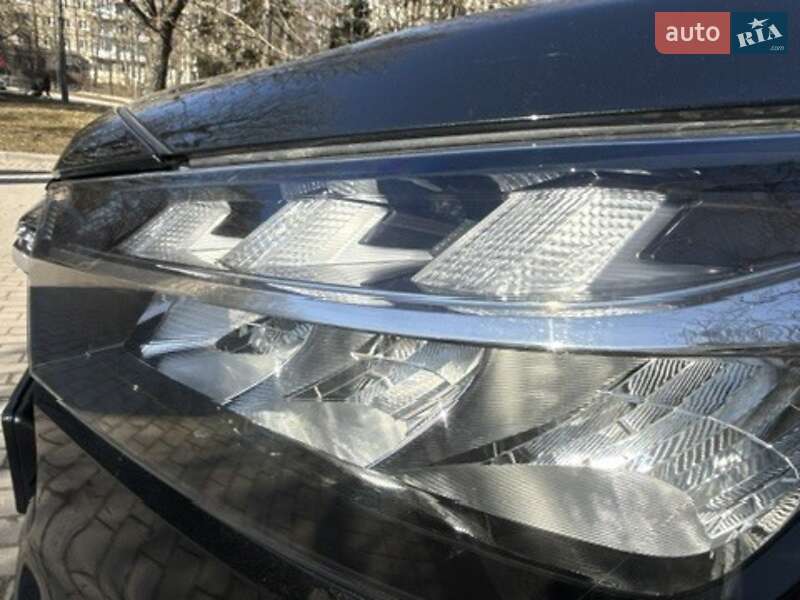 Внедорожник / Кроссовер Suzuki SX4 2024 в Тернополе