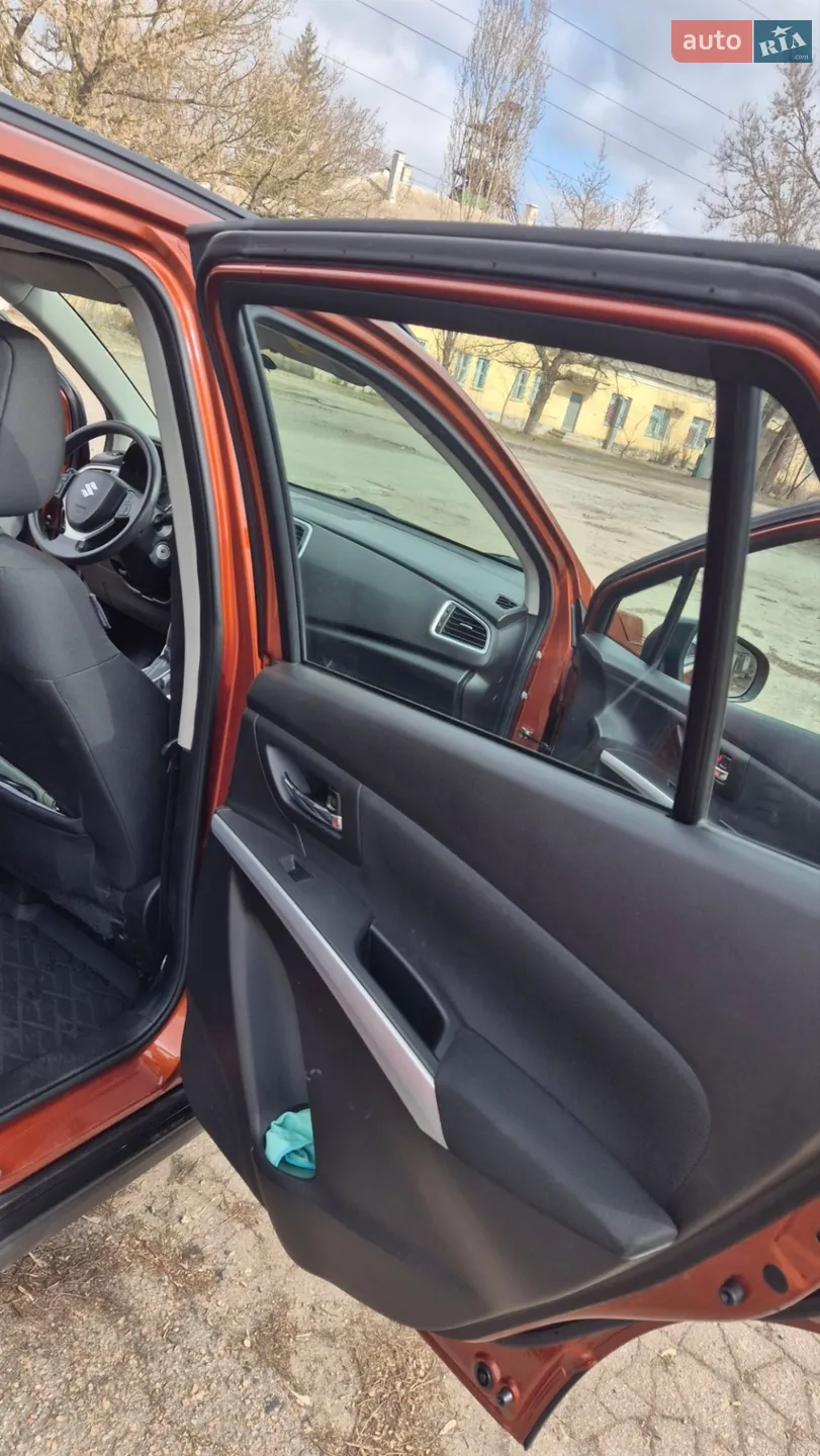 2017 Suzuki SX4 - мініатюра 15