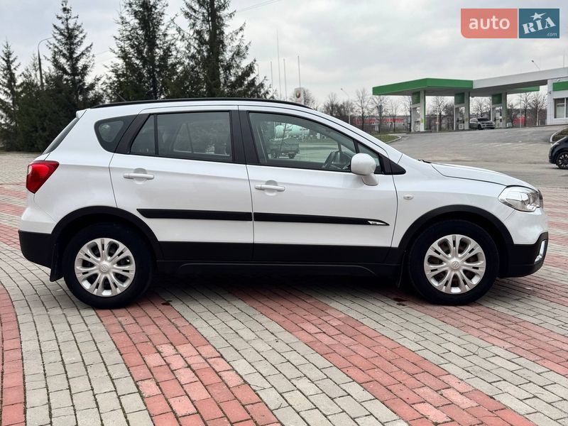 Позашляховик / Кросовер Suzuki SX4 2019 в Запоріжжі