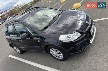 Внедорожник / Кроссовер Suzuki SX4 2014 в Киеве
