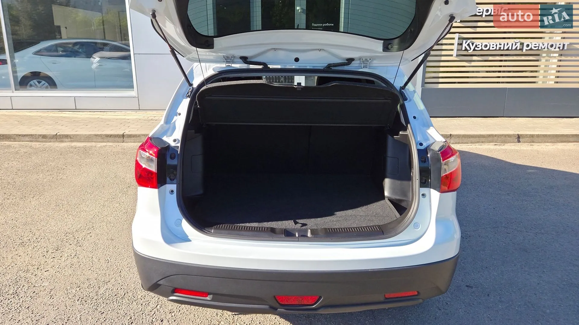 2021 Suzuki SX4 - мініатюра 10