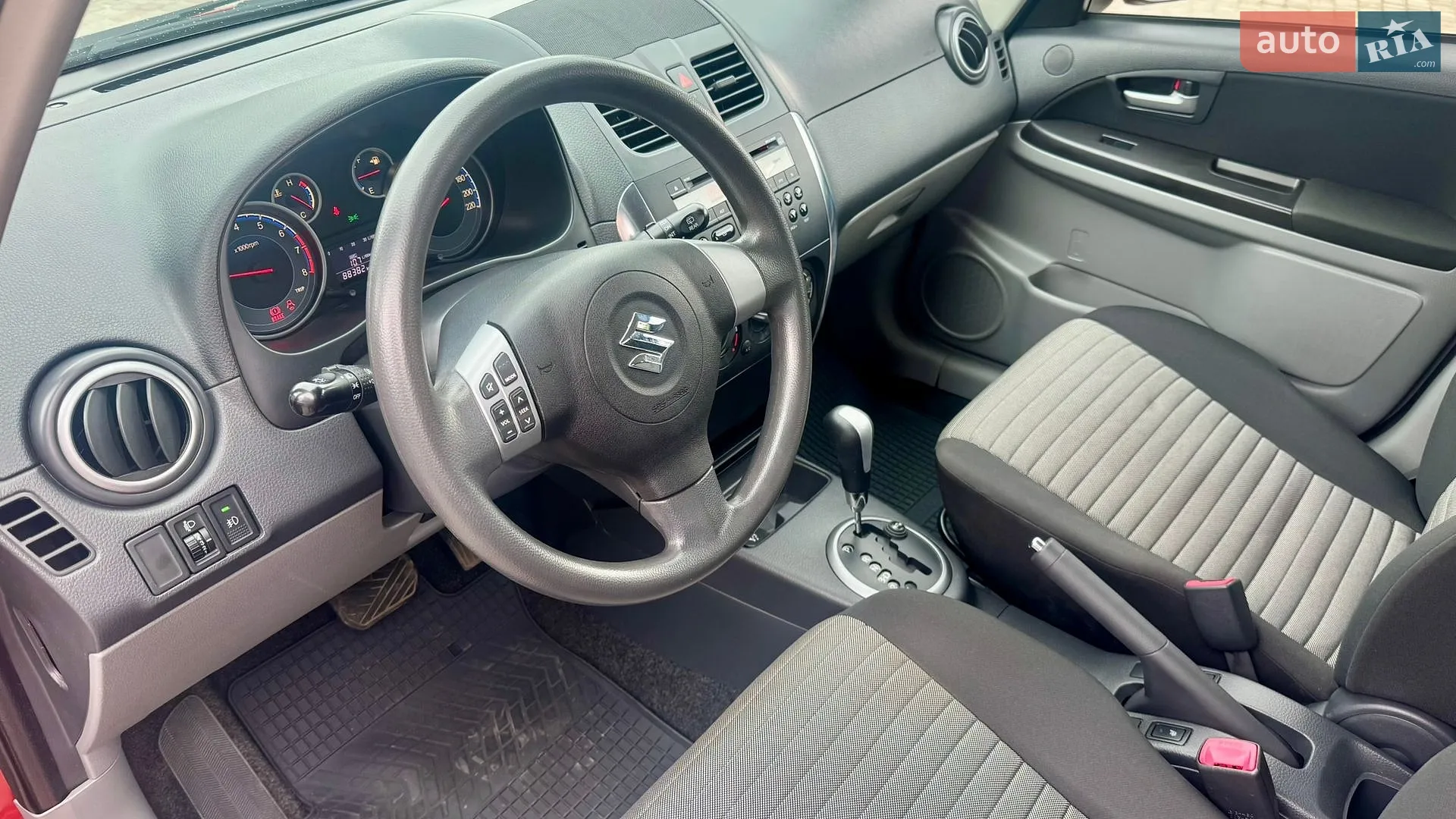 2013 Suzuki SX4 - мініатюра 16