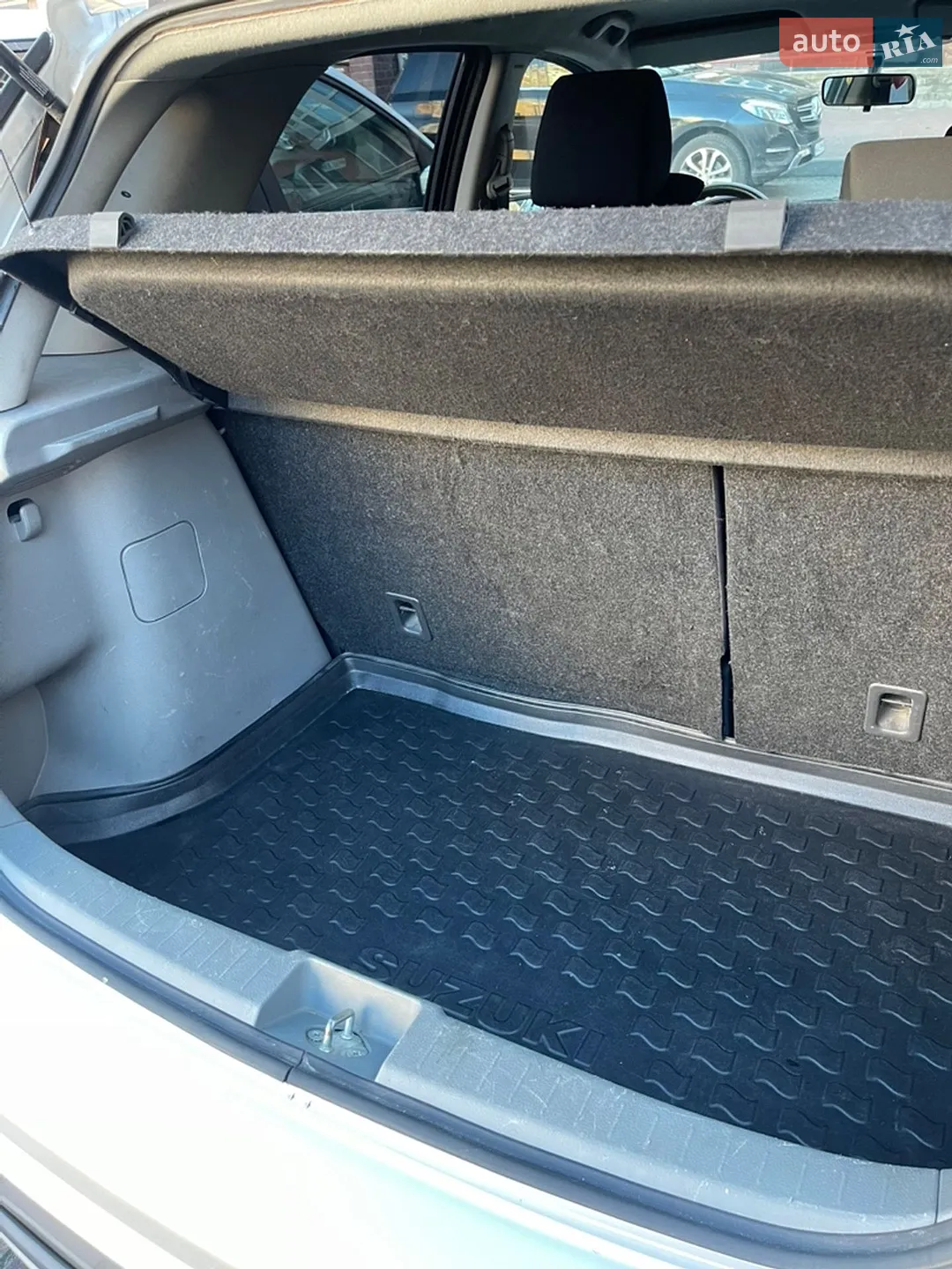 2010 Suzuki SX4 - мініатюра 10
