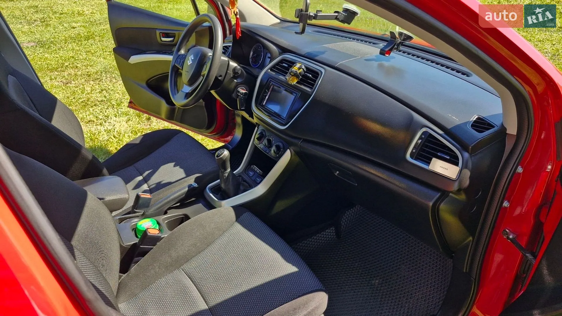 2016 Suzuki SX4 - мініатюра 8