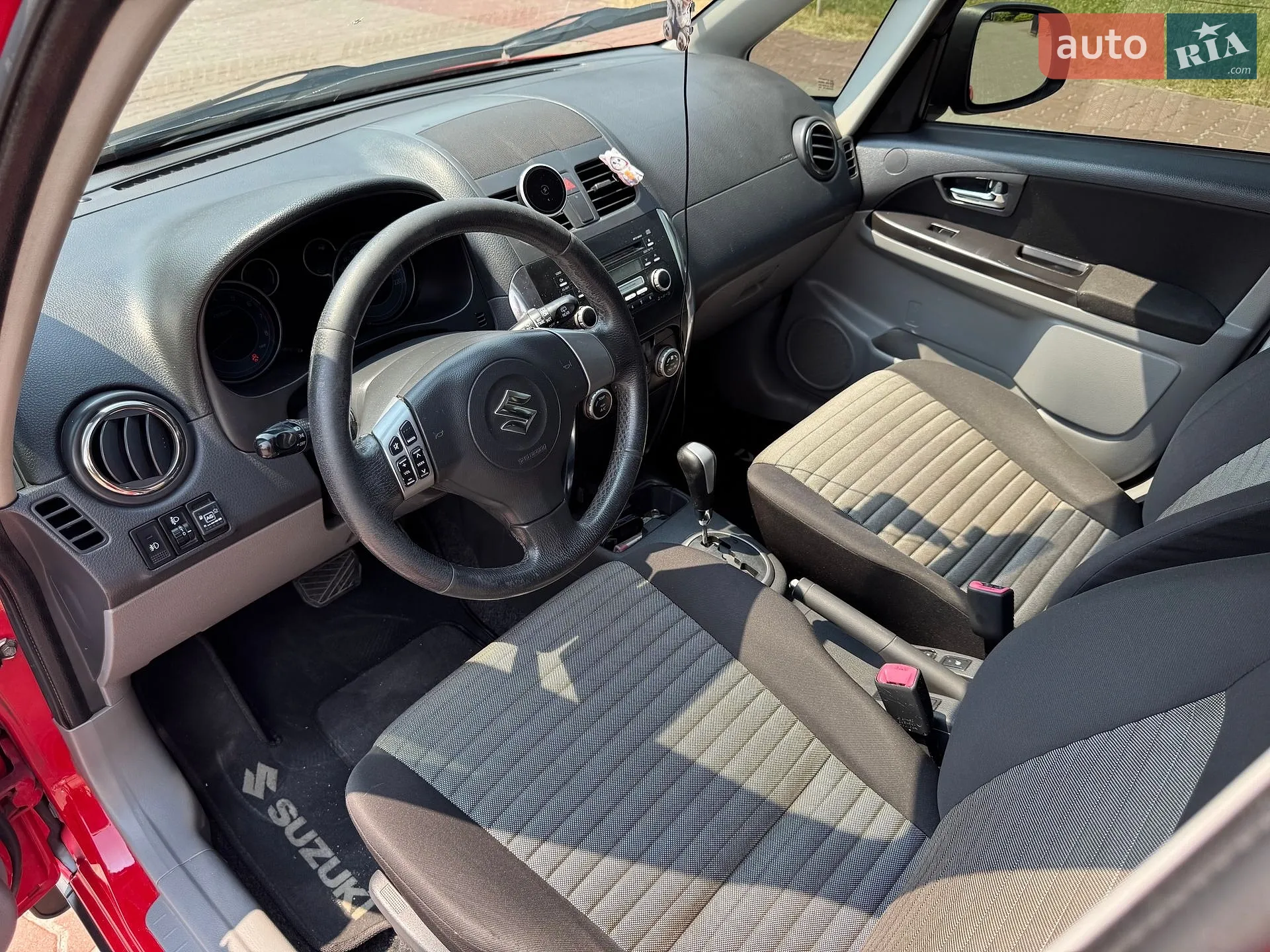 2013 Suzuki SX4 - мініатюра 9