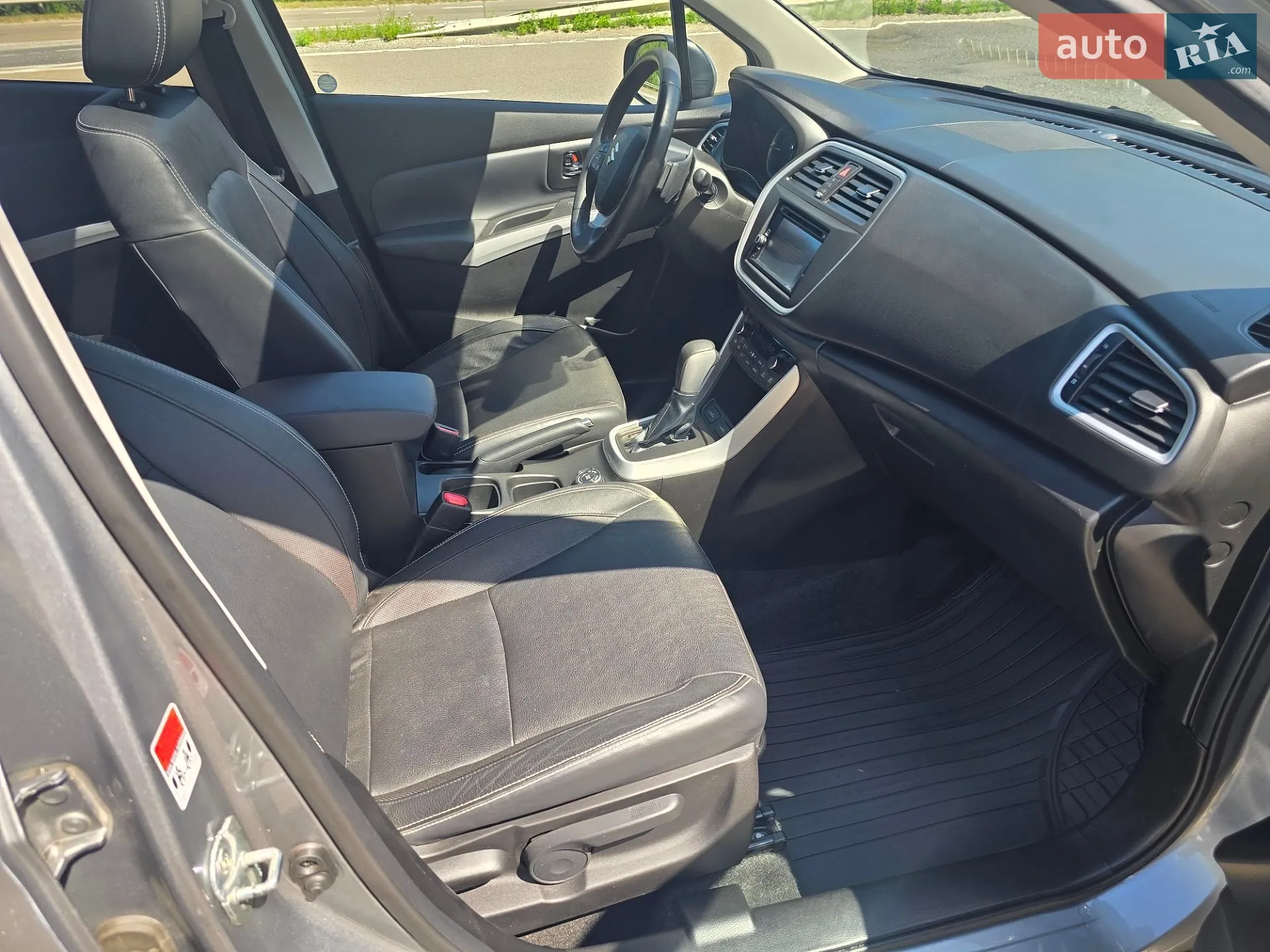 2014 Suzuki SX4 - мініатюра 41