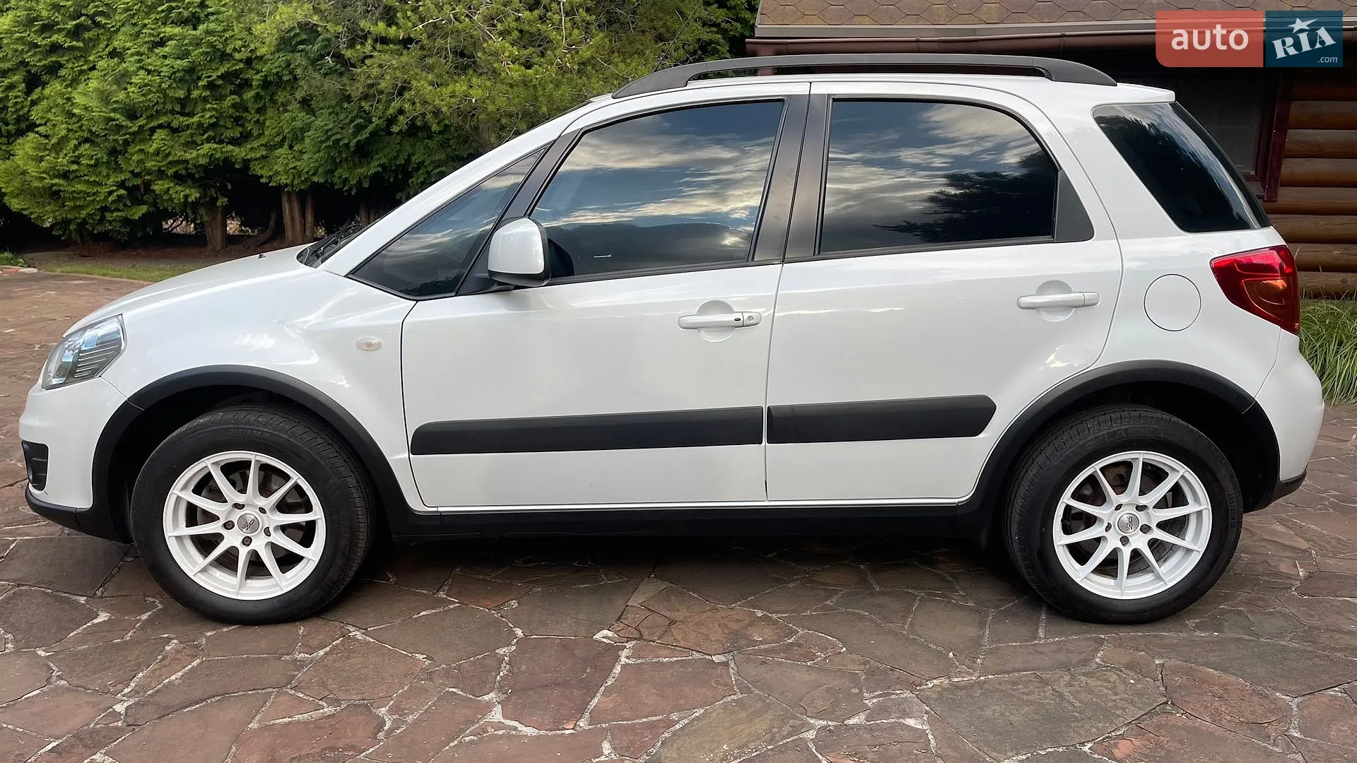 2013 Suzuki SX4 - мініатюра 8