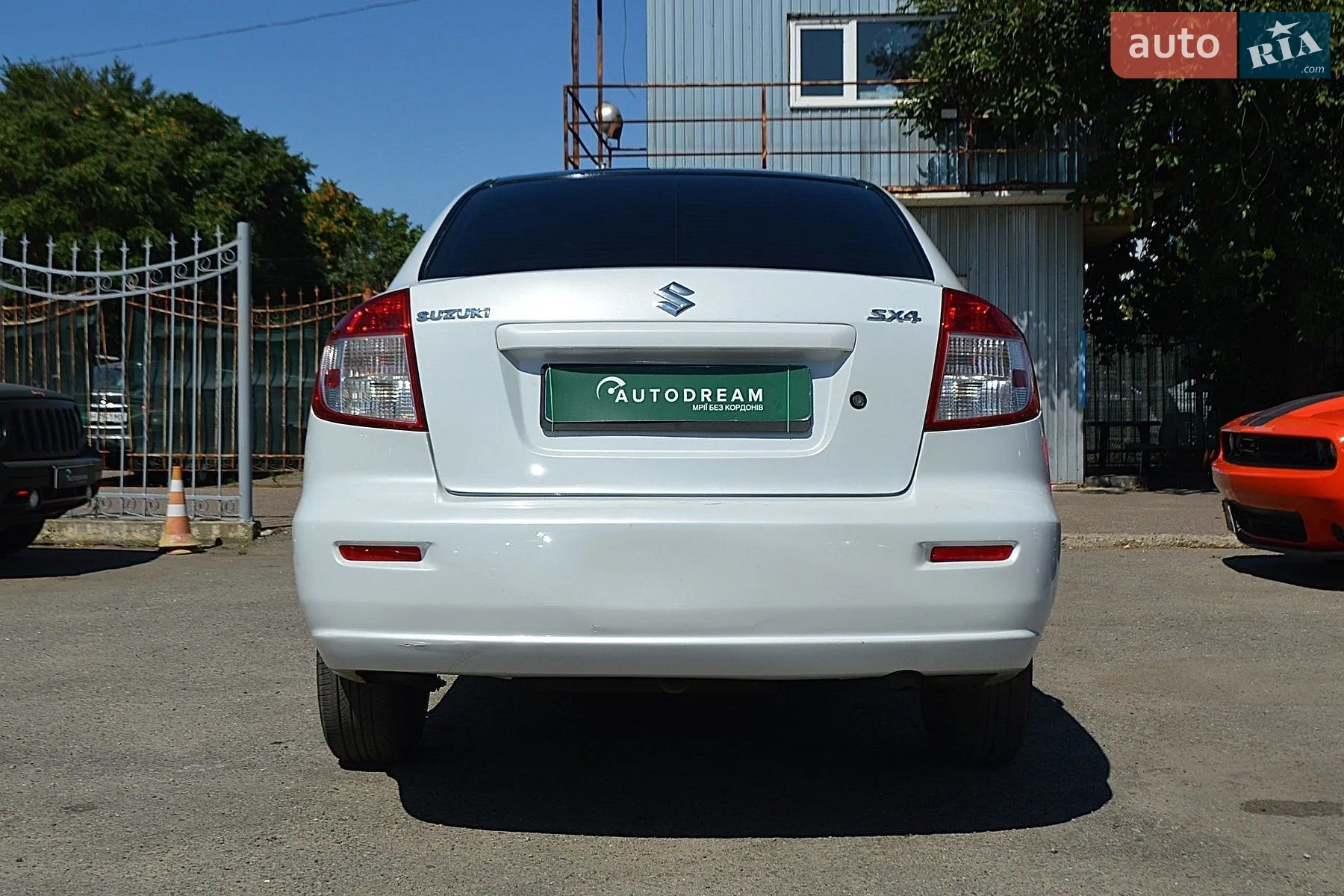 2011 Suzuki SX4 - мініатюра 7