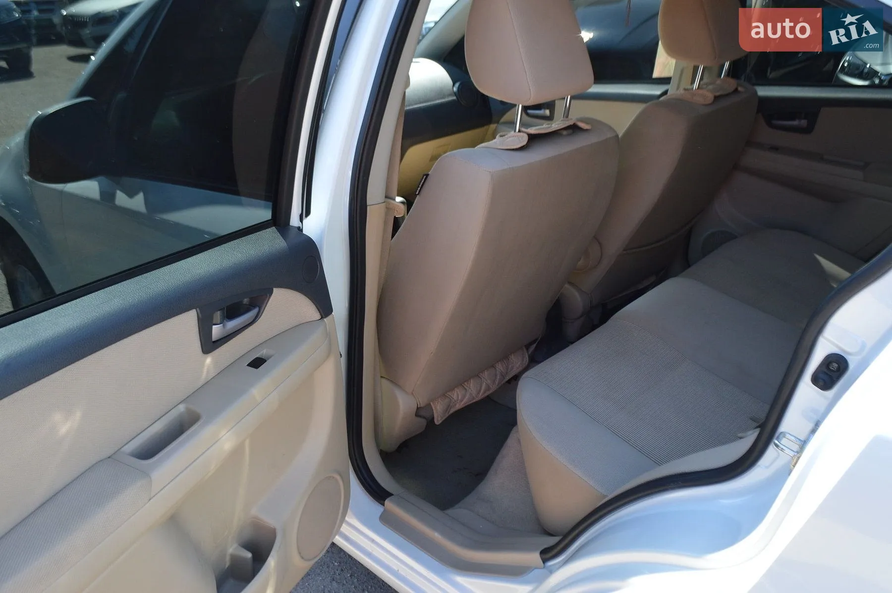 2011 Suzuki SX4 - мініатюра 13