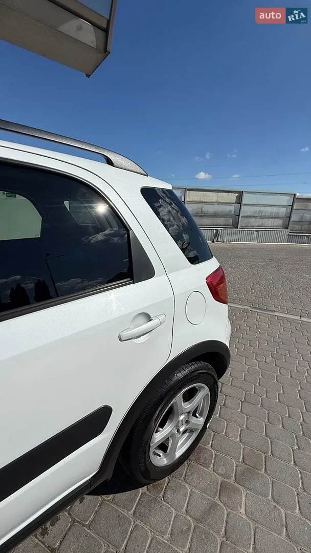 2012 Suzuki SX4 - мініатюра 18