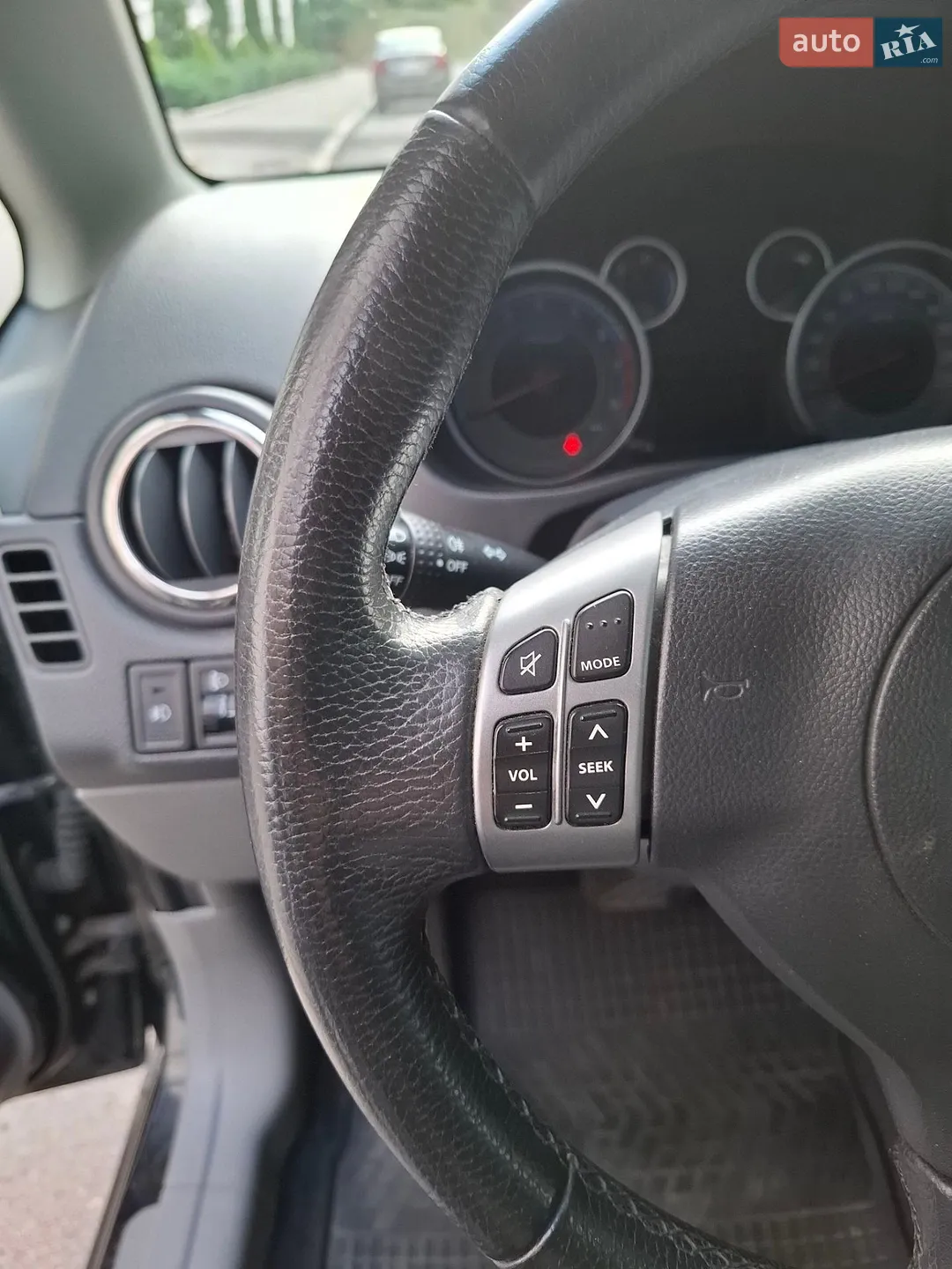 2012 Suzuki SX4 - мініатюра 13