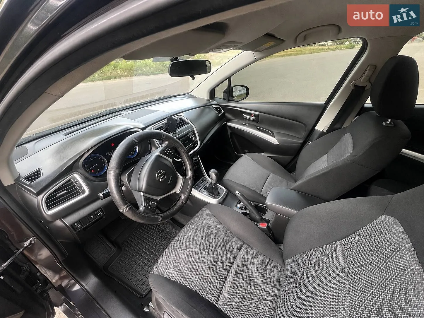 2015 Suzuki SX4 - фото 1