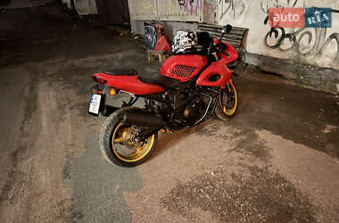 Спортбайк Suzuki TL 1000S 2000 в 