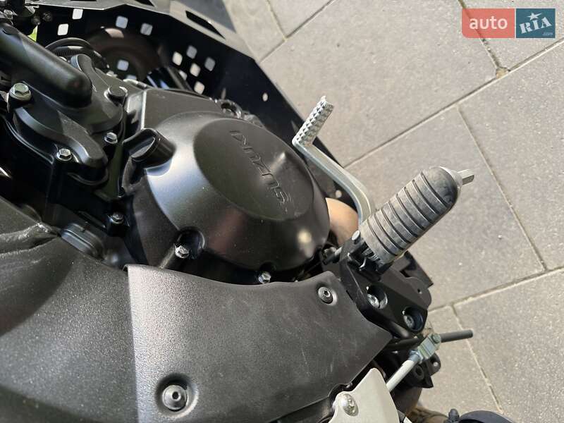 Мотоцикл Спорт-туризм Suzuki V-Strom 1000 2018 в Днепре фото 37 Мотоцикл Спорт-туризм Suzuki V-Strom 1000 2018 в Днепре