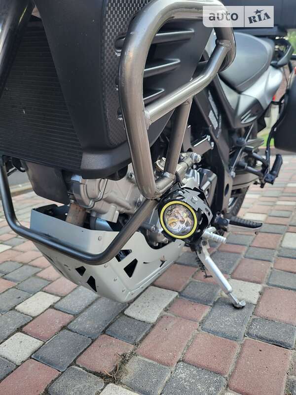 Мотоцикл Спорт-туризм Suzuki V-Strom 650/XT 2015 в Калуші