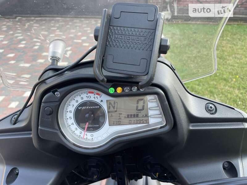 Мотоцикл Спорт-туризм Suzuki V-Strom 650/XT 2015 в Калуші