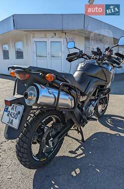 Мотоцикл Туризм Suzuki V-Strom 650 2008 в 