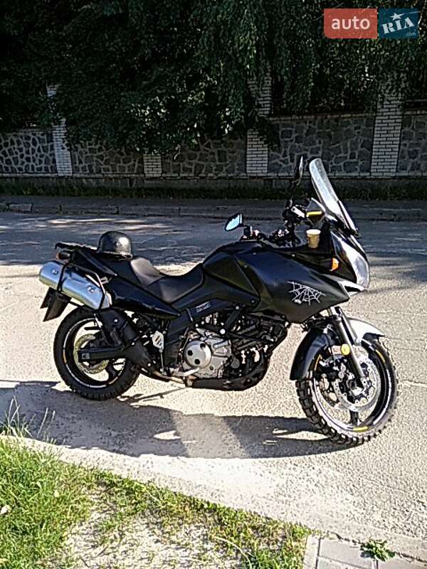 Мотоцикл Туризм Suzuki V-Strom 650 2008 в 