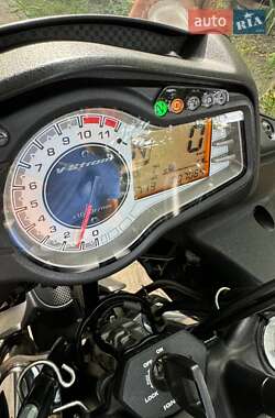 Мотоцикл Спорт-туризм Suzuki V-Strom 650 2016 в 