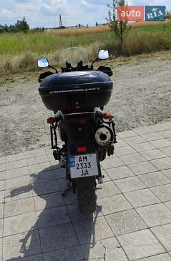 Мотоцикл Спорт-туризм Suzuki V-Strom 650 2005 в 
