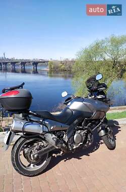 Мотоцикл Внедорожный (Enduro) Suzuki V-Strom 650 2010 в 