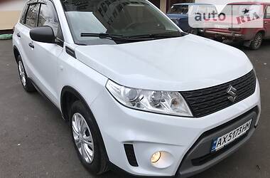Позашляховик / Кросовер Suzuki Vitara 2016 в 