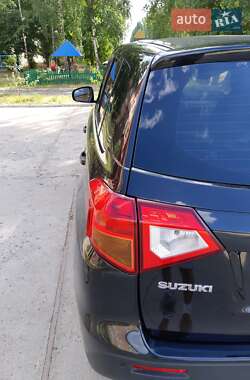 Позашляховик / Кросовер Suzuki Vitara 2017 в Сумах