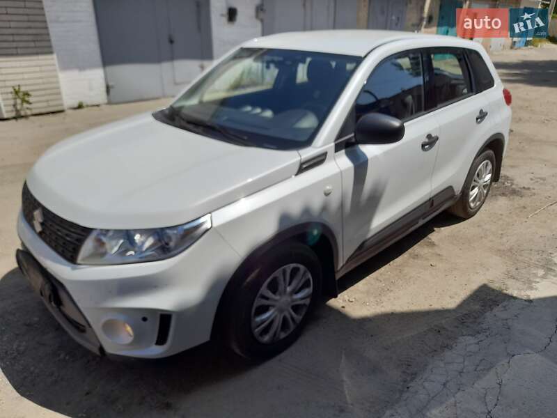 Внедорожник / Кроссовер Suzuki Vitara 2018 в Киеве