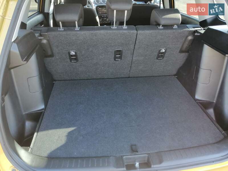 Внедорожник / Кроссовер Suzuki Vitara 2019 в Киеве