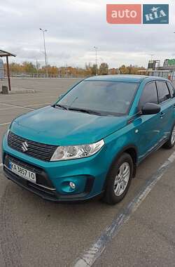 Внедорожник / Кроссовер Suzuki Vitara 2021 в Киеве