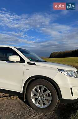 Позашляховик / Кросовер Suzuki Vitara 2016 в Києві