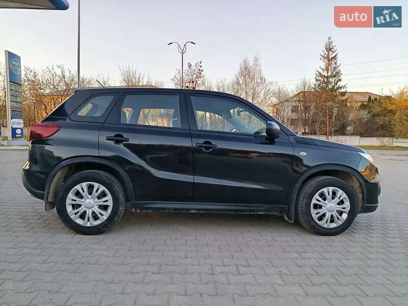 Позашляховик / Кросовер Suzuki Vitara 2021 в Рівному