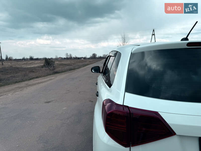 Позашляховик / Кросовер Suzuki Vitara 2019 в 