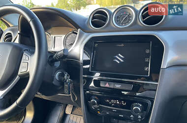 Внедорожник / Кроссовер Suzuki Vitara 2017 в 