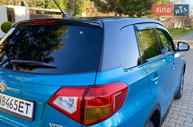 Позашляховик / Кросовер Suzuki Vitara 2016 в 