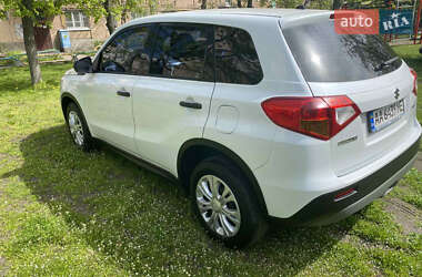Позашляховик / Кросовер Suzuki Vitara 2018 в 