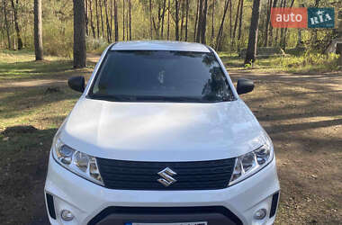 Позашляховик / Кросовер Suzuki Vitara 2018 в 