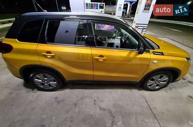 Позашляховик / Кросовер Suzuki Vitara 2020 в 