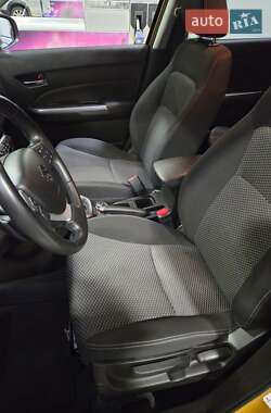 Позашляховик / Кросовер Suzuki Vitara 2020 в 