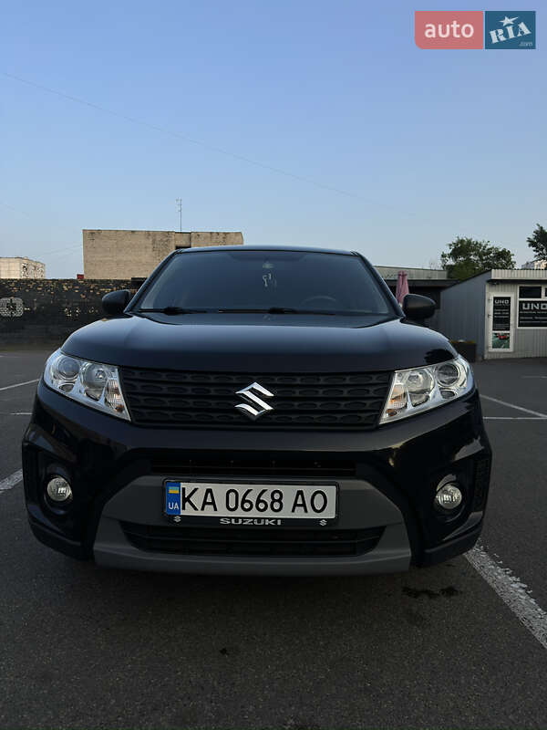 Внедорожник / Кроссовер Suzuki Vitara 2018 в 