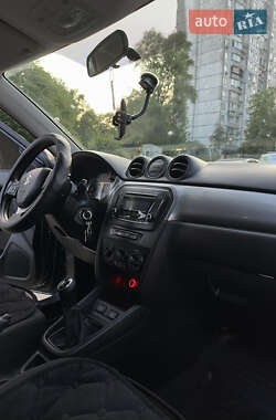 Внедорожник / Кроссовер Suzuki Vitara 2018 в 