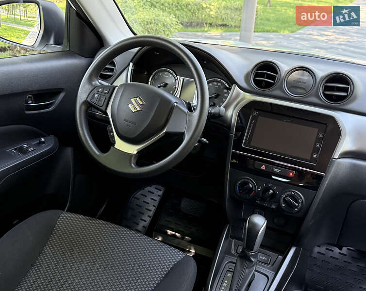 Внедорожник / Кроссовер Suzuki Vitara 2023 в Днепре