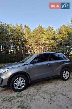 Внедорожник / Кроссовер Suzuki Vitara 2019 в 
