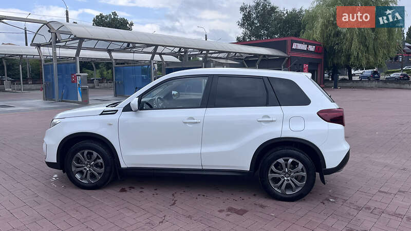 Внедорожник / Кроссовер Suzuki Vitara 2022 в Ровно