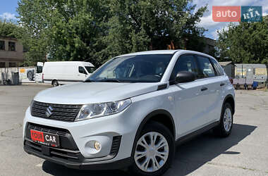 Позашляховик / Кросовер Suzuki Vitara 2021 в 