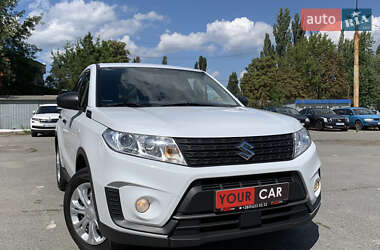 Позашляховик / Кросовер Suzuki Vitara 2021 в 