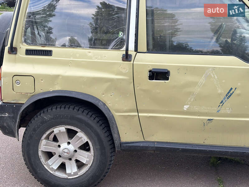 Позашляховик / Кросовер Suzuki Vitara 2002 в Славутичі